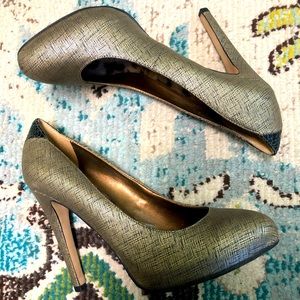 Sam Edelman gold heels